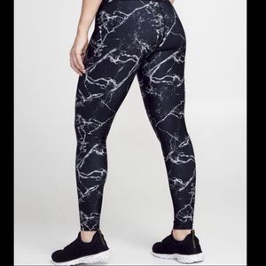 DYI Black Marble Leggings S